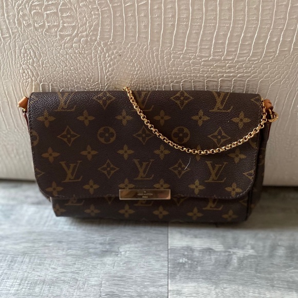 Louis Vuitton Brown Monogram Crossbody Bag - Picture 1 of 4